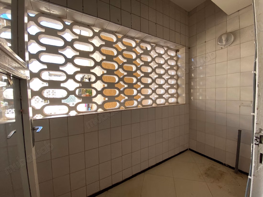 Bel appartement en location à Agdal. 5 pièces confortables. Ascenseur et terrasse