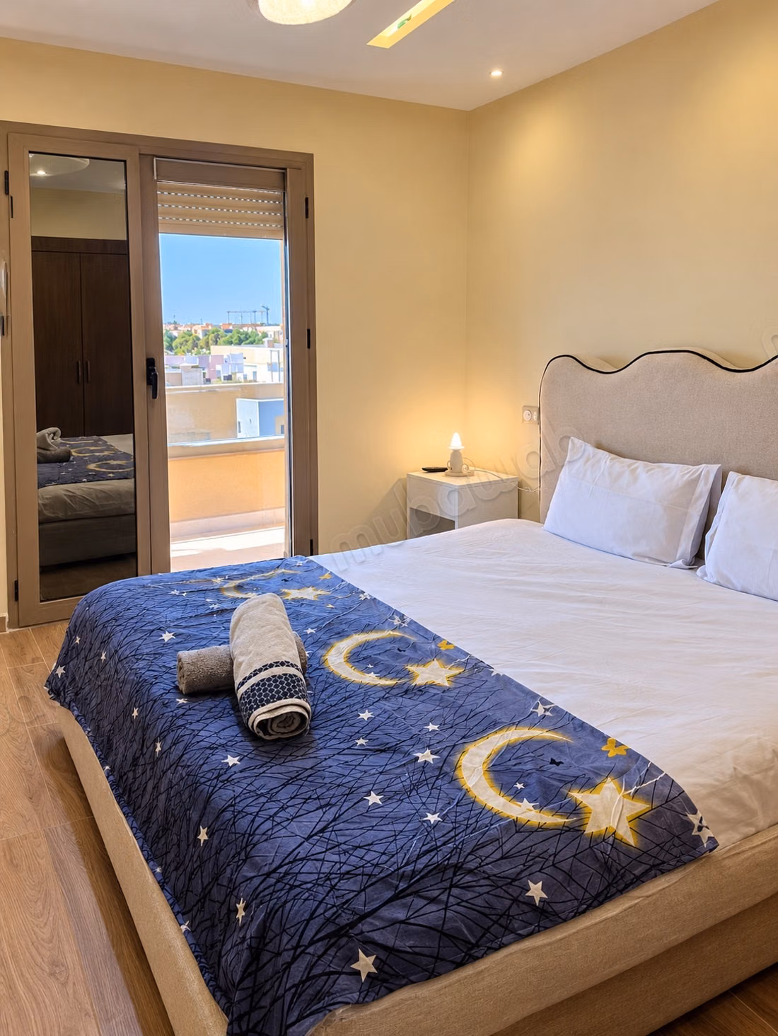 Appartement Coralia Les perles de Marrakech Agdal. 3 pièces confortables. Places de stationnement gratuites et terrasse