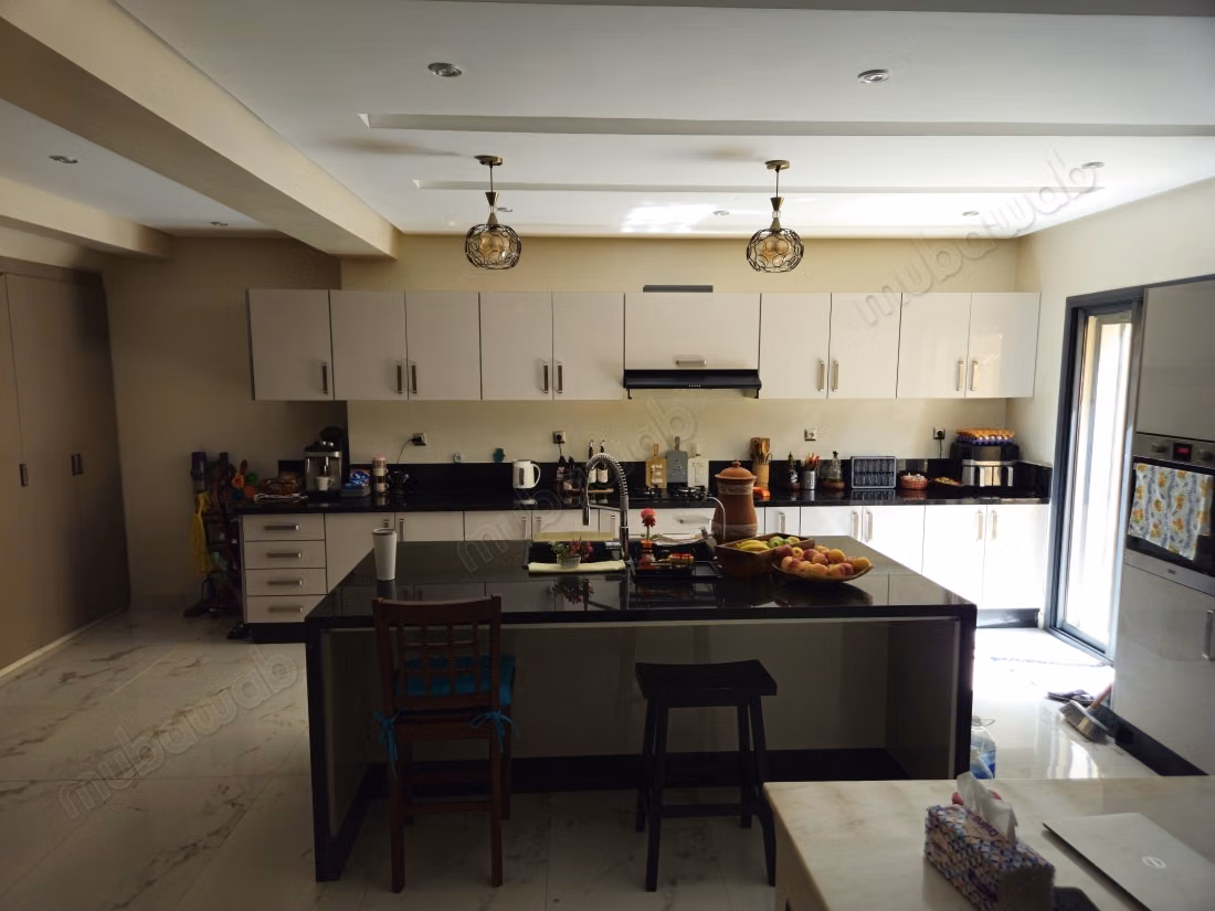 Luxury villa for sale in Prestigia