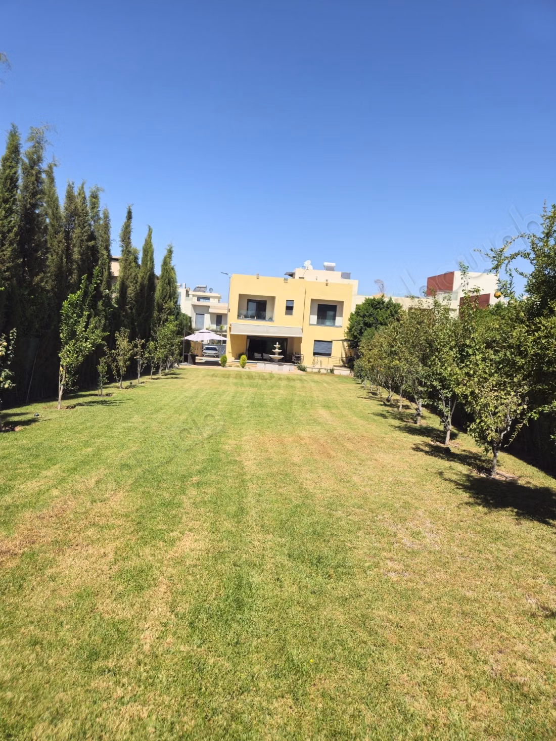 Luxury villa for sale in Prestigia