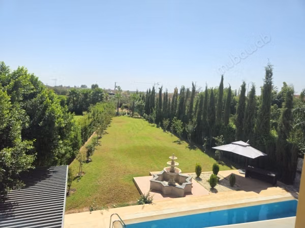 Luxury villa for sale in Prestigia