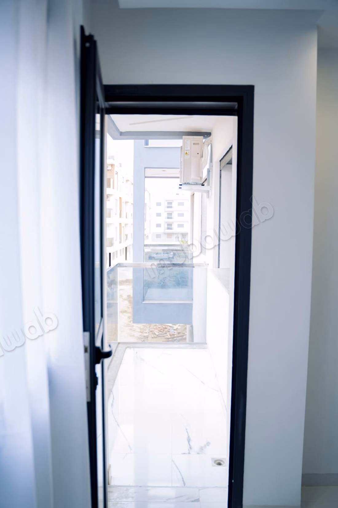 Rental of an apartment in Martil. 2 pleasant rooms. Security door and double glazing system