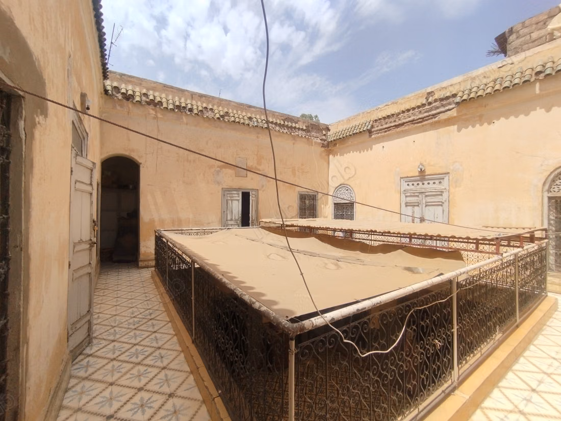 Maison à acheter à Kaat Ben Nahid. Surface totale 150 m². ...