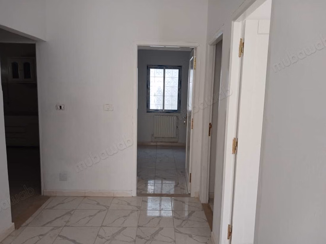 Maison de luxe à louer à Borj Louzir. 
Surface de 552 m²