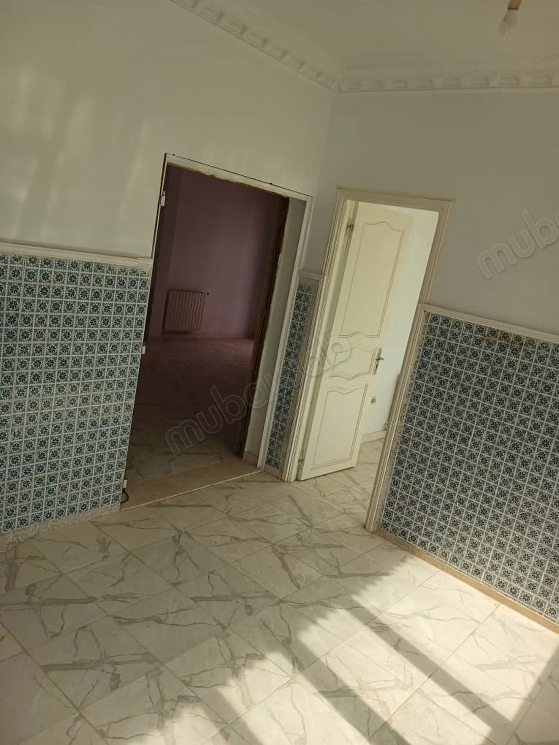 Maison de luxe à louer à Borj Louzir. 
Surface de 552 m²