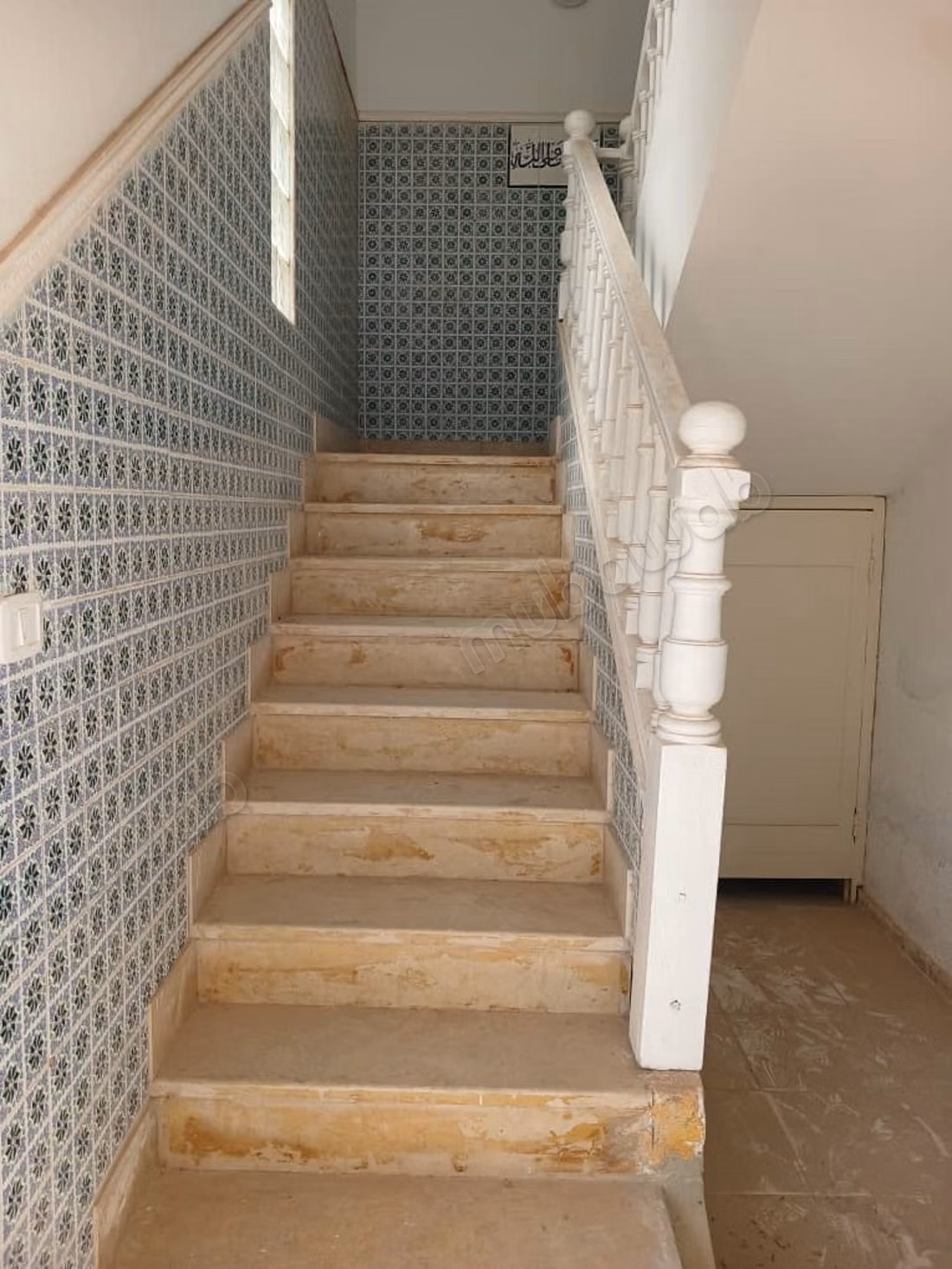 Maison de luxe à louer à Borj Louzir. 
Surface de 552 m²