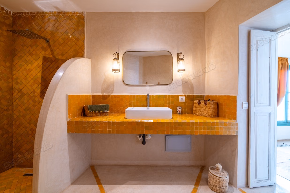 Charming Riad 5 Bedrooms Riad Laarous
