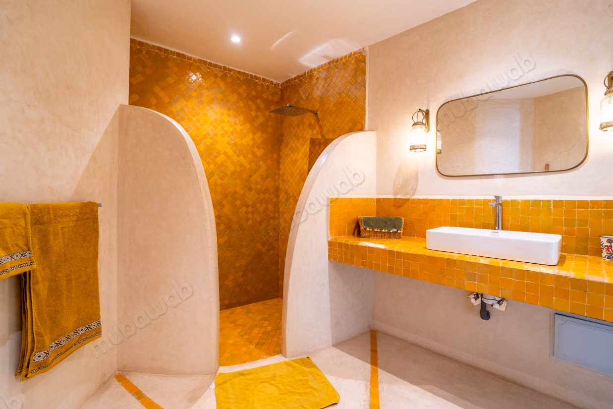 Charming Riad 5 Bedrooms Riad Laarous
