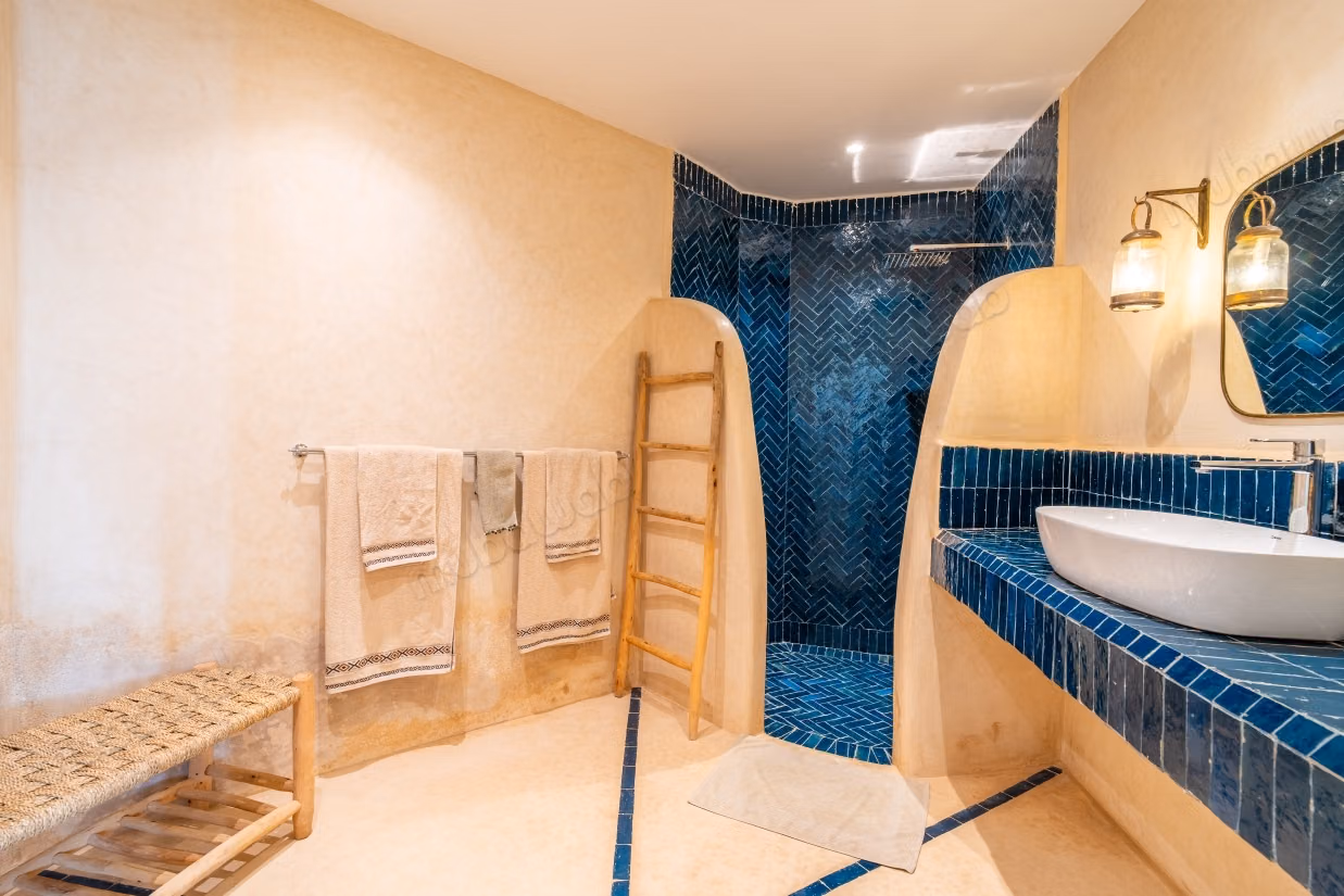 Charming Riad 5 Bedrooms Riad Laarous
