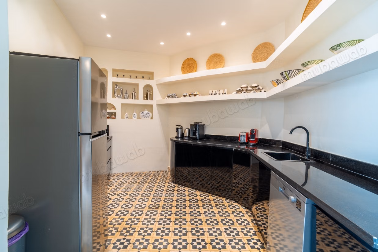 Charming Riad 5 Bedrooms Riad Laarous