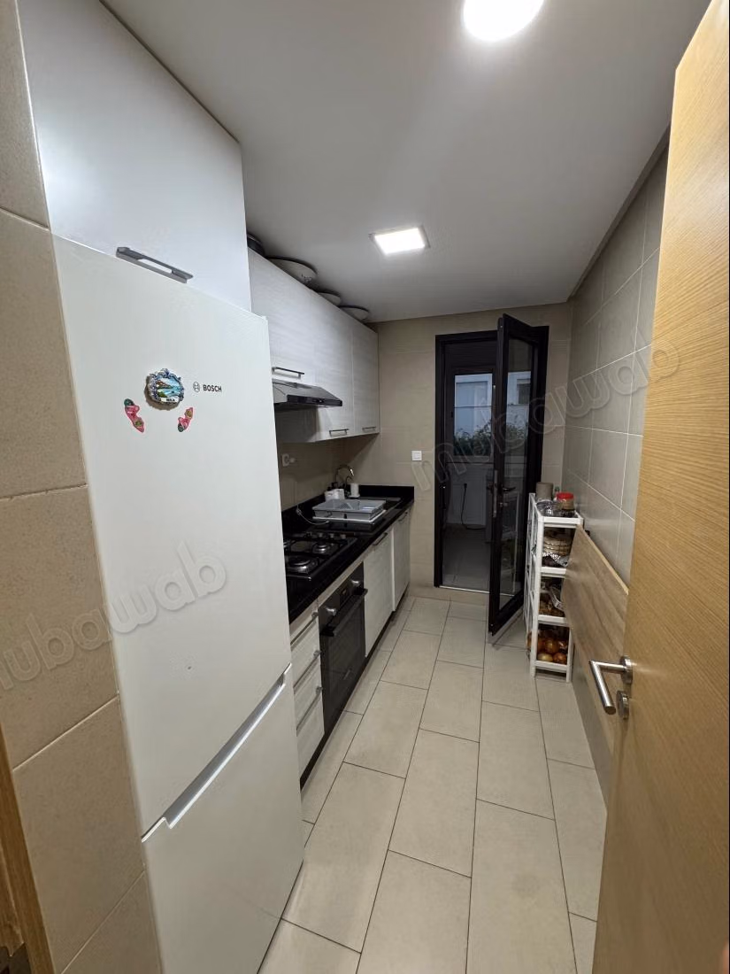 Selling apartment in Casablanca Finance City. 3 large rooms. Garden and terrace