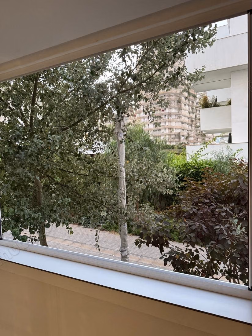 Selling apartment in Casablanca Finance City. 3 large rooms. Garden and terrace