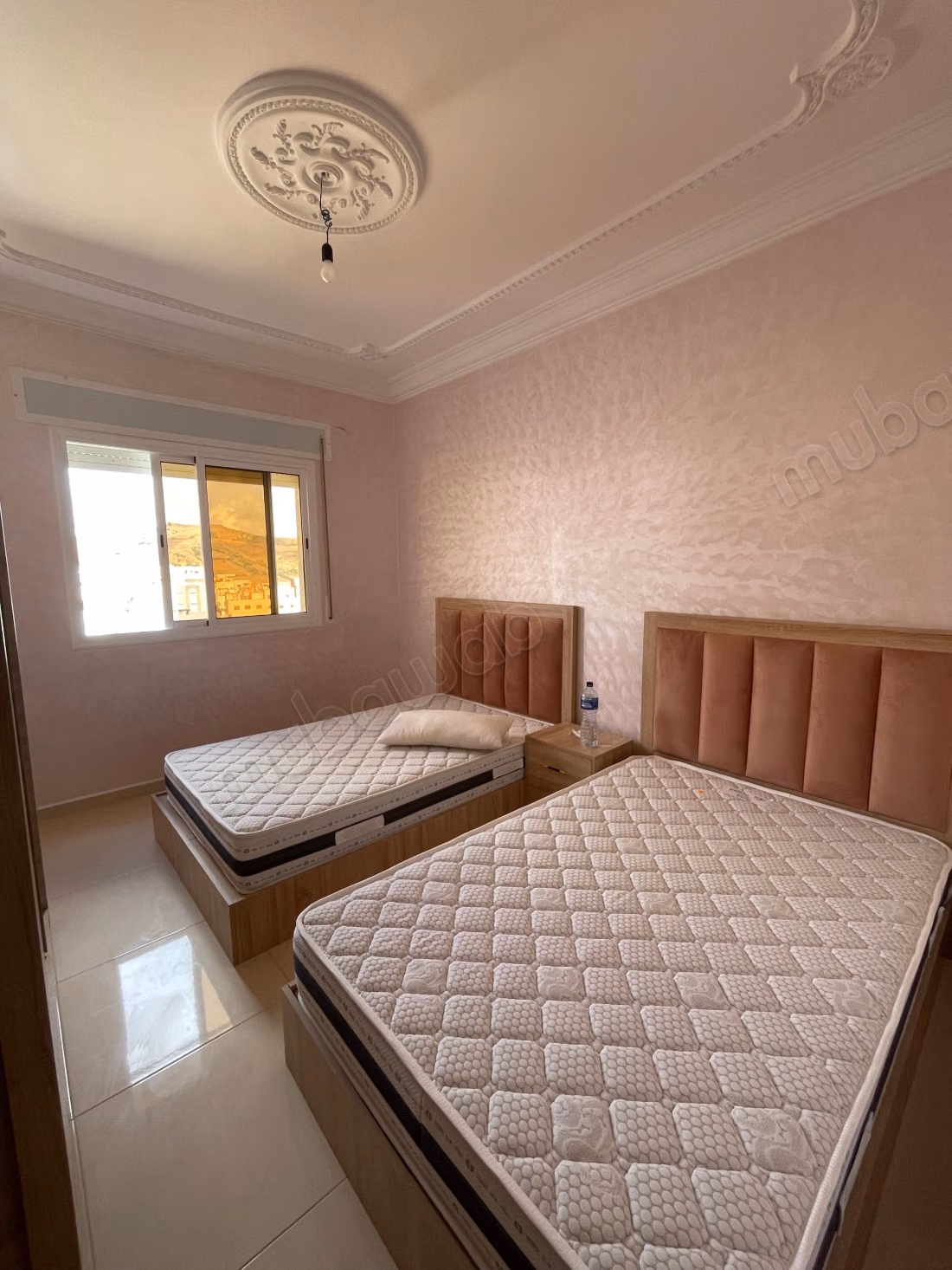 Sale of a beautiful apartment in Boujerra7. 2 large rooms. Secured 24/7