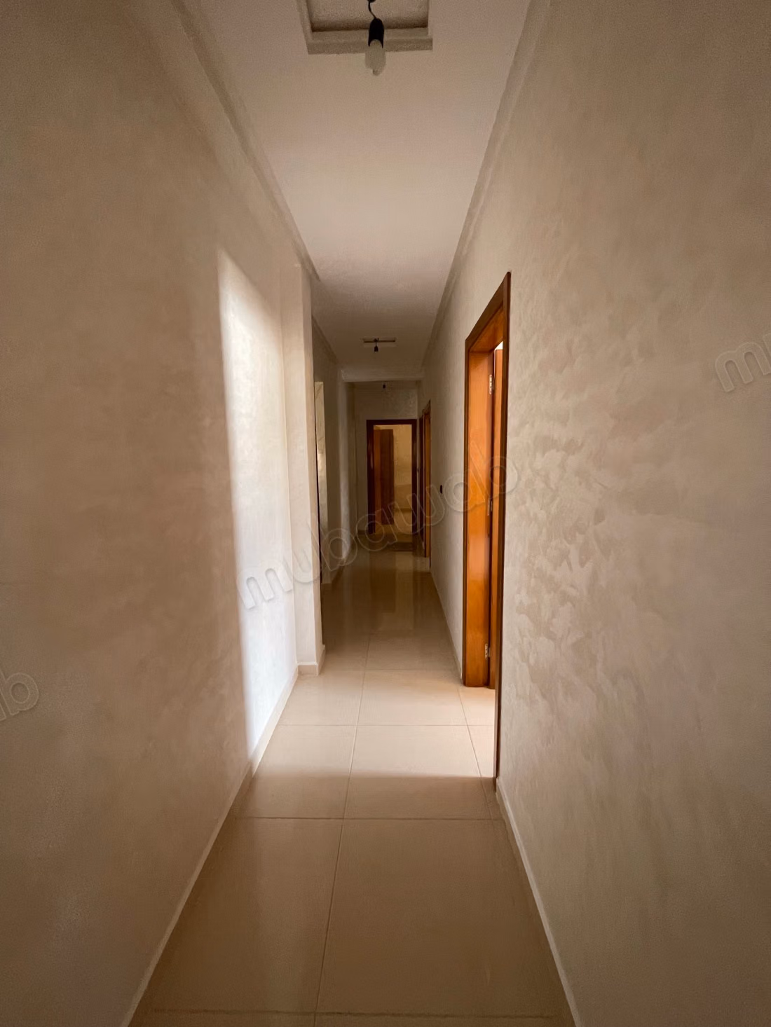 Sale of a beautiful apartment in Boujerra7. 2 large rooms. Secured 24/7