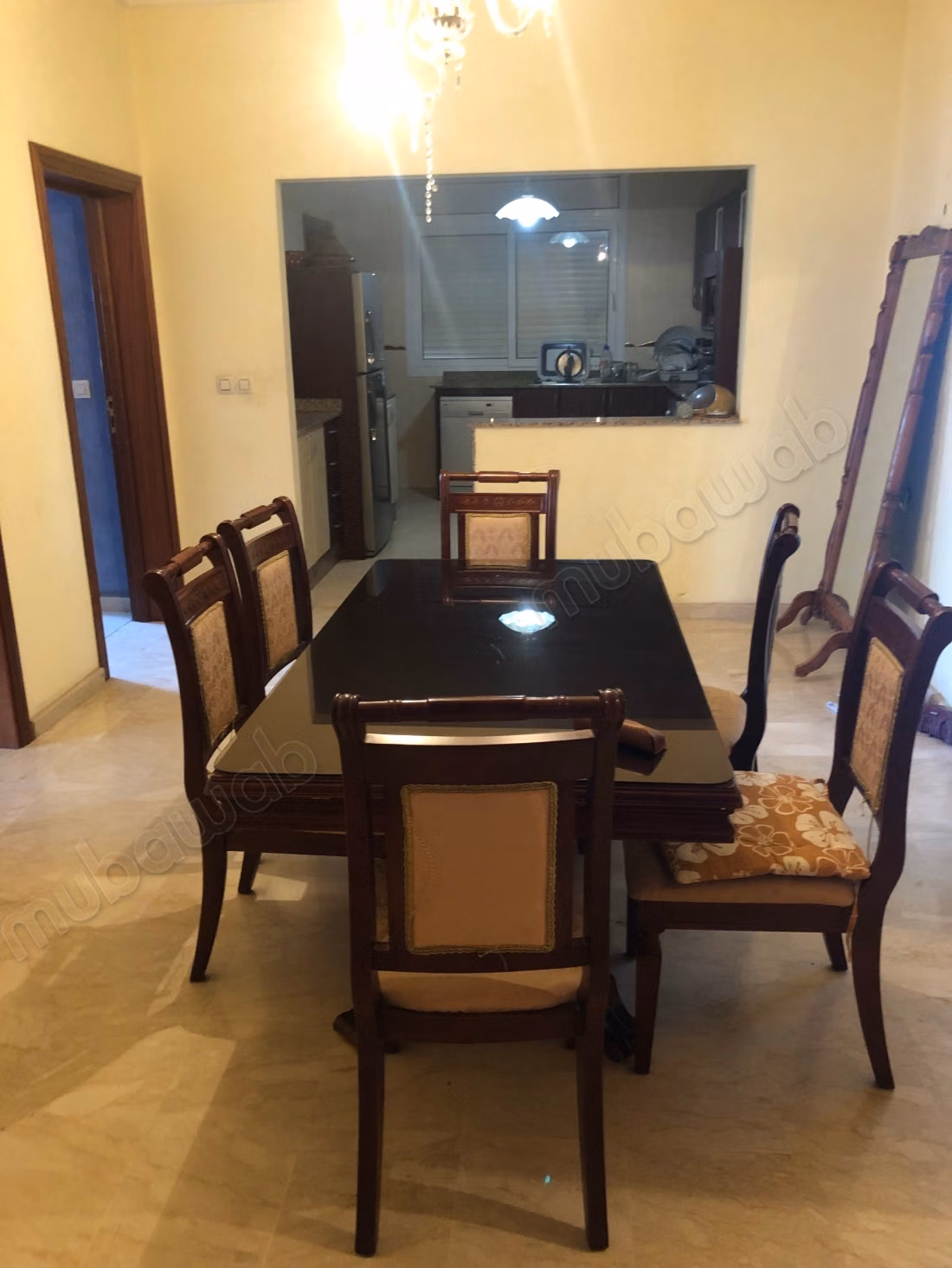 Location saisonnière à founty. 3 chambres confortables. Salon traditionnel marocain, résidence sécurisée
