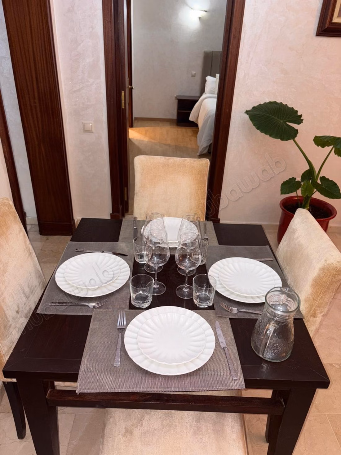 Appartamenti in affitto nella zona turistica. Superficie 80 m². Servizio di portineria, bella piscina