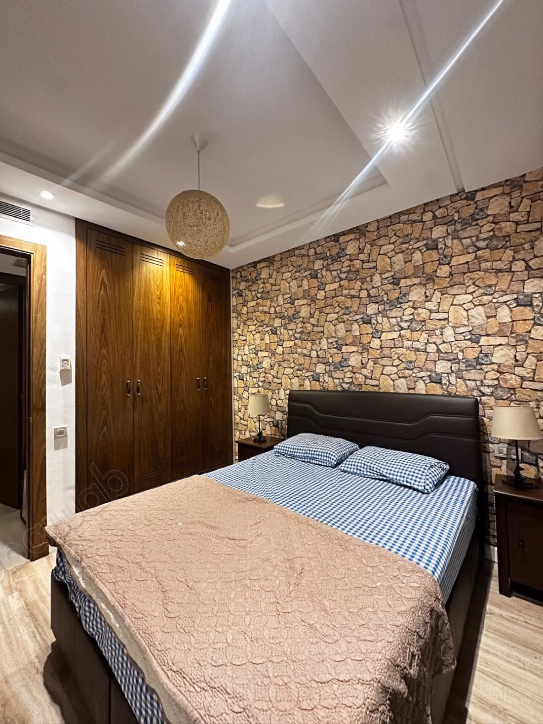 Beautiful apartment for sale in Maârif Extension. 1 beautiful bedroom. Elevator