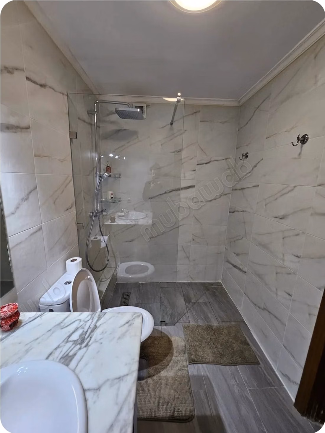 Appartement à louer à Majorelle. 
Surface de 60 m². 
Meublé