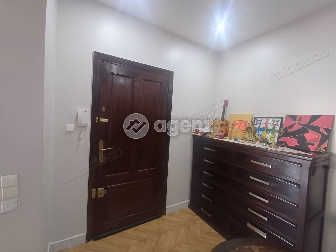 Appartement à vendre 110 m², 3 chambres 
2 Mars Casablanca