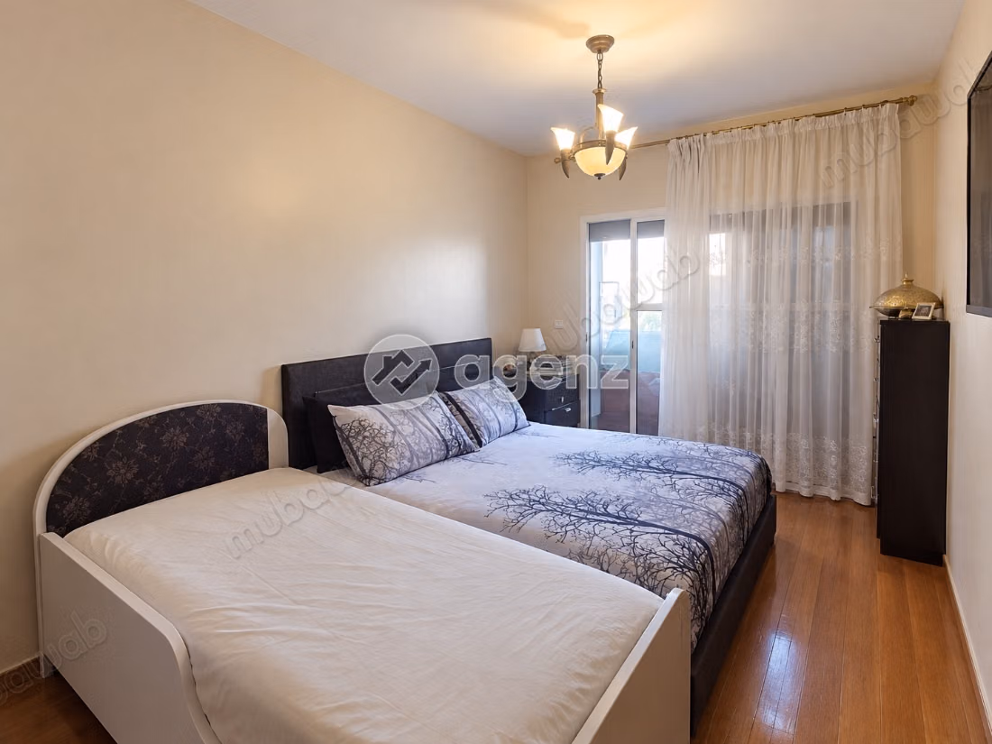 Appartement à vendre 110 m², 3 chambres 
2 Mars Casablanca