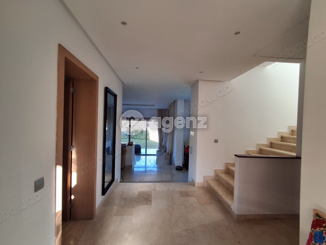 Villa te koop 660 m², 5 slaapkamers Andere Salé
