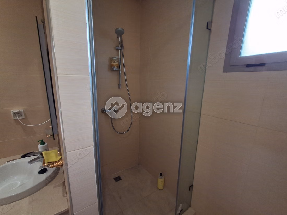 Villa te koop 660 m², 5 slaapkamers Andere Salé