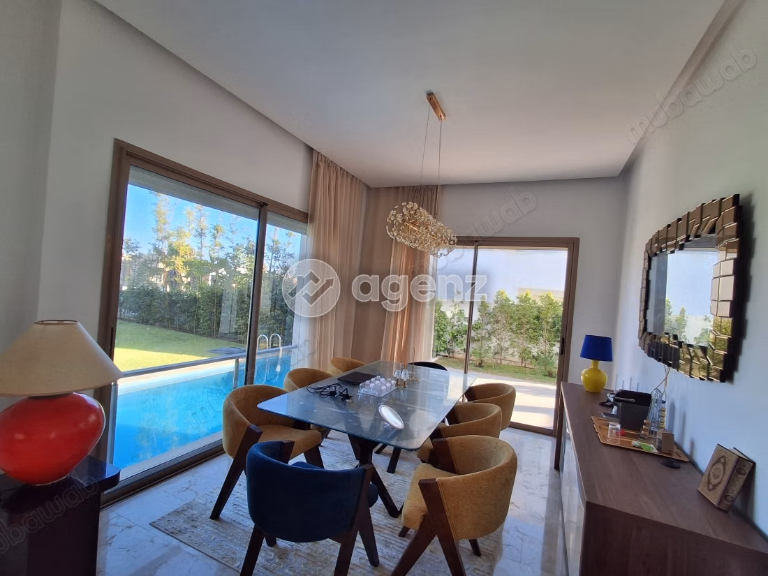 Villa te koop 660 m², 5 slaapkamers Andere Salé