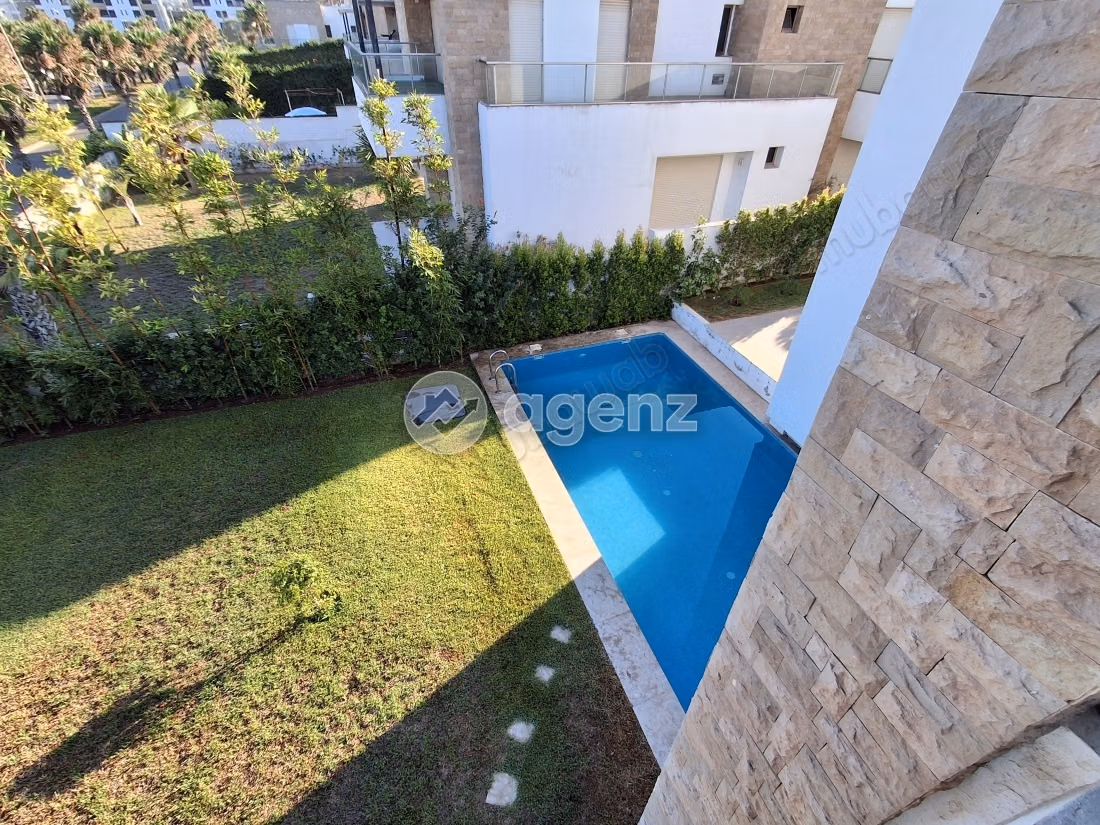 Villa te koop 660 m², 5 slaapkamers Andere Salé
