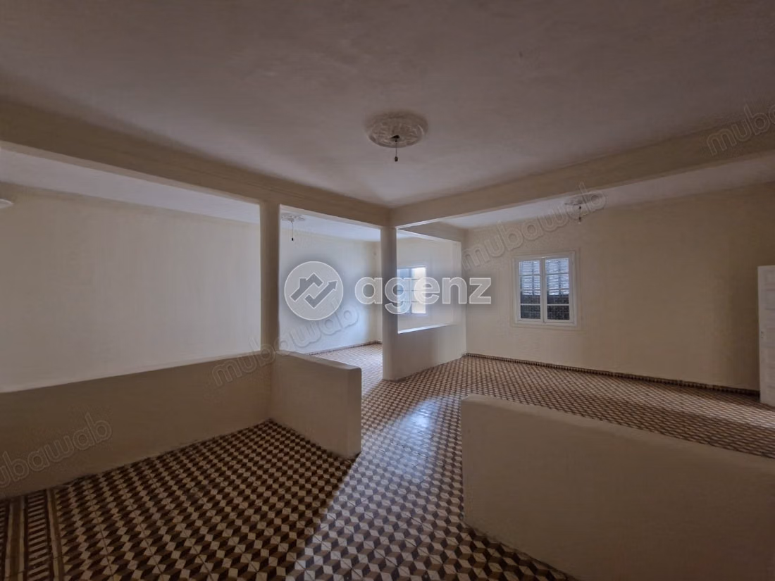 Casa in vendita 103 m², 6 camere Complesso Saramito Meknès