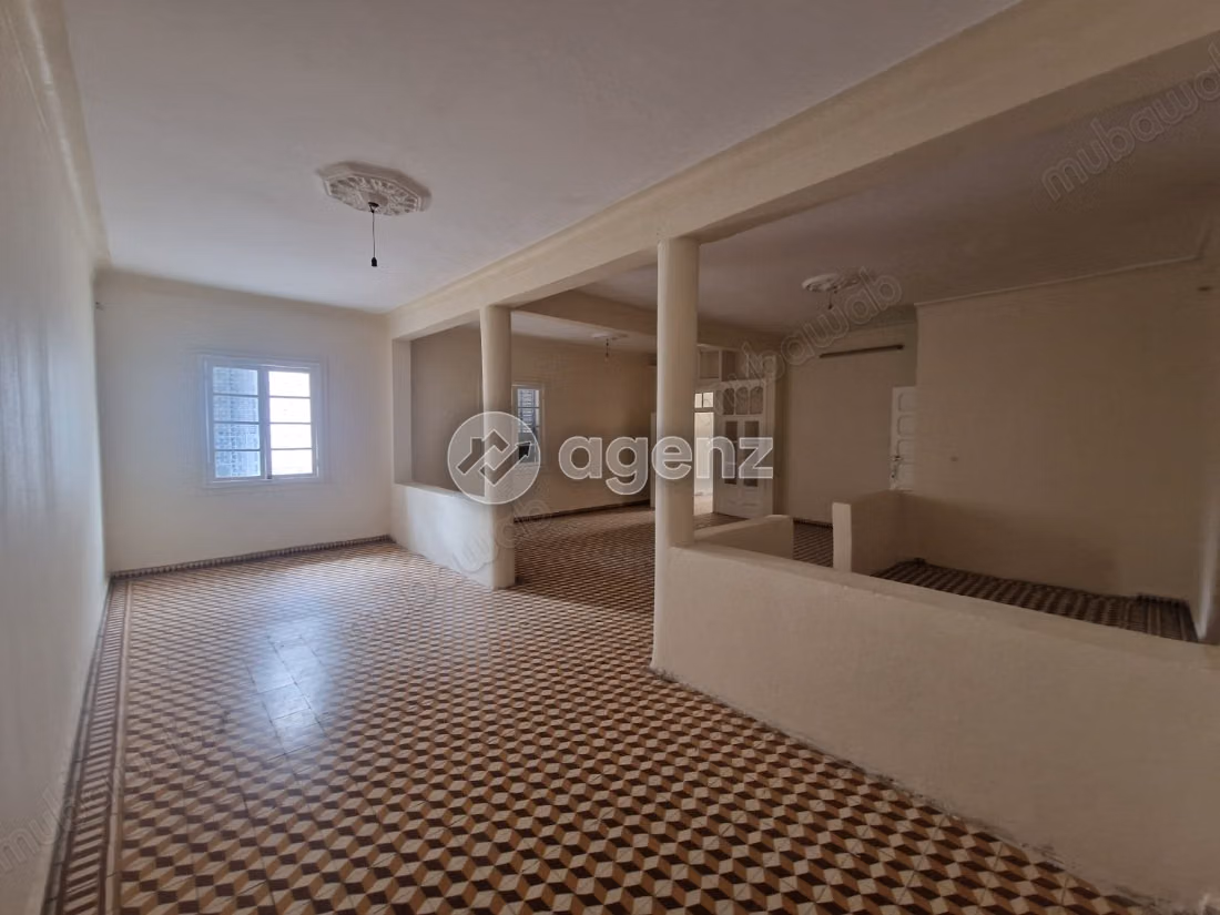 Casa in vendita 103 m², 6 camere Complesso Saramito Meknès