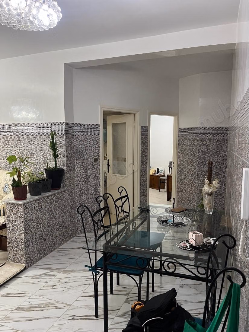 Apartment for sale in Tabriquet. 7 rooms. Traditional lounge, general satellite dish