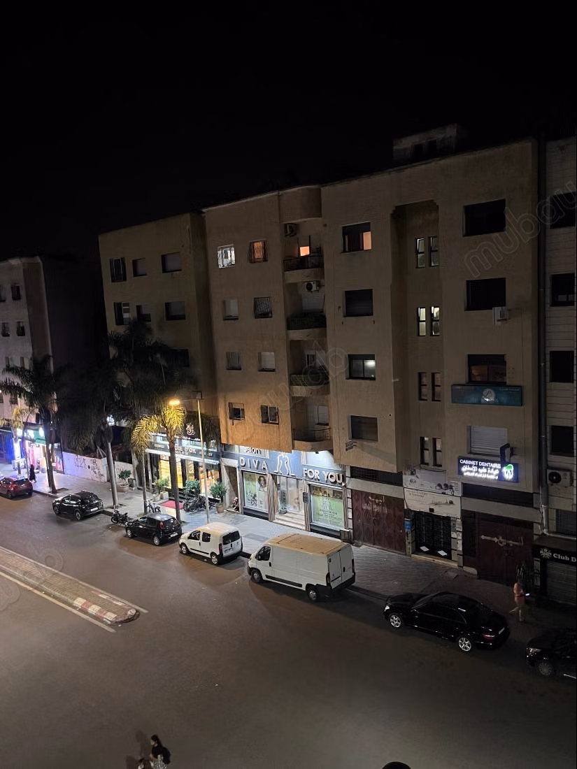 Apartment for sale in Tabriquet. 7 rooms. Traditional lounge, general satellite dish