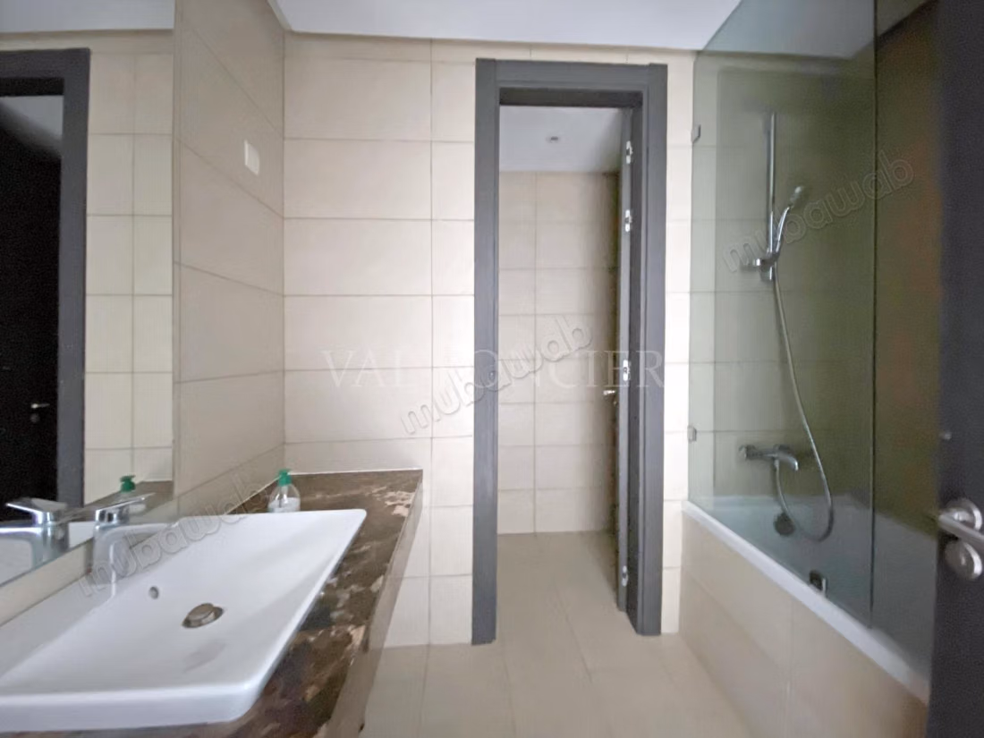 Location appartement 190m2 3chambres avec terrasse vue mer Ain Diab, Casablanca