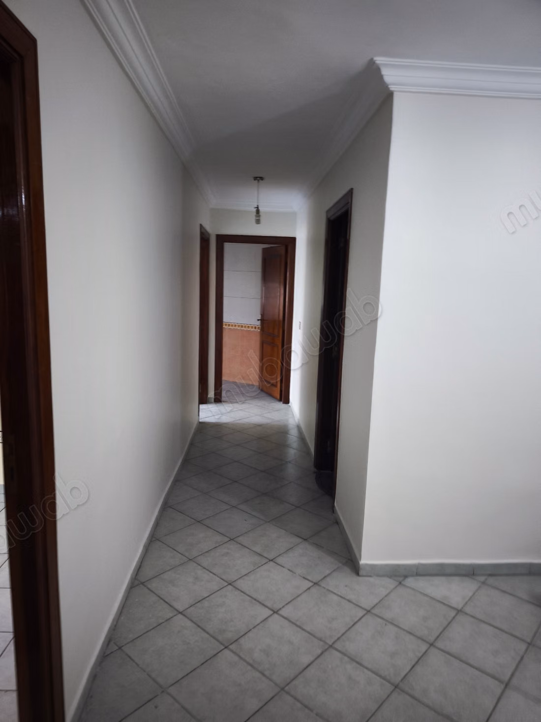 Location d'un appartement à Mandarona. 5 grandes pièces. Sécurisé 24/24