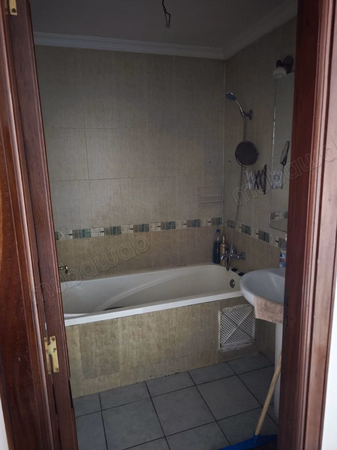 Location d'un appartement à Mandarona. 5 grandes pièces. Sécurisé 24/24