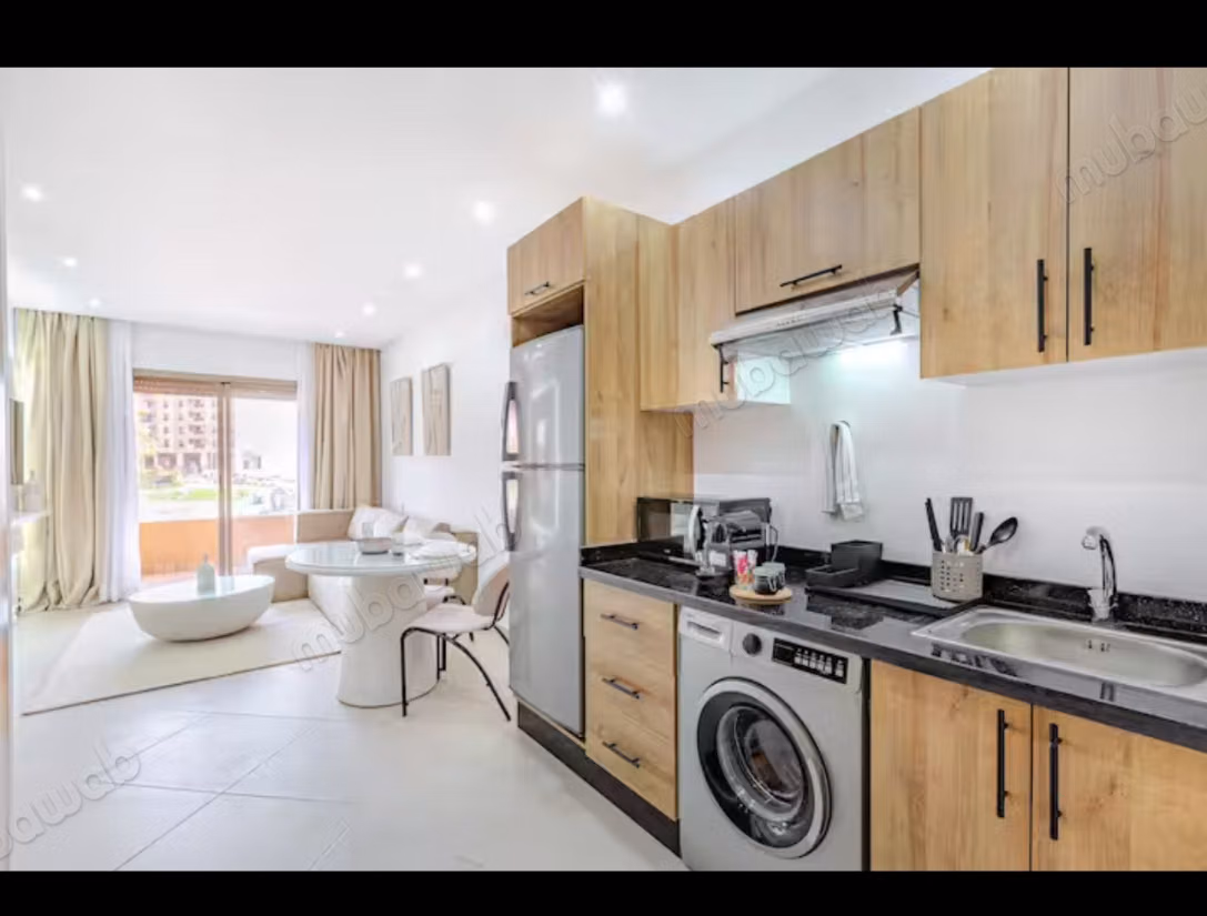 Apartment for sale in Guéliz. 2 large rooms. Well furnished
