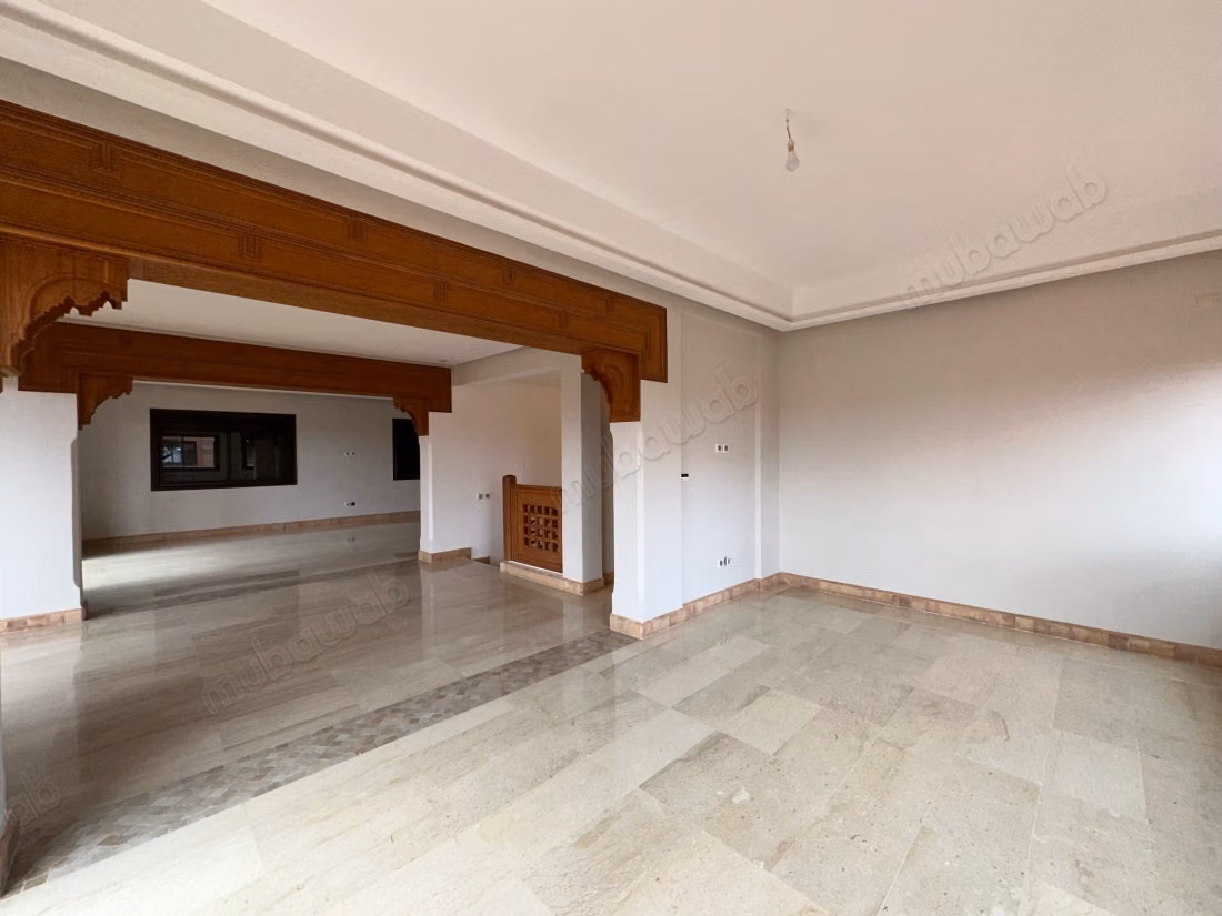 1. Duplex de Prestige avec Jardin et Piscine en Résidence Sé...