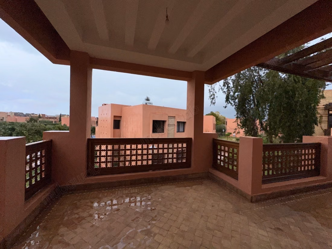 1. Duplex de Prestige avec Jardin et Piscine en Résidence Sécurisée – Route de l’Ourika, Marrakech