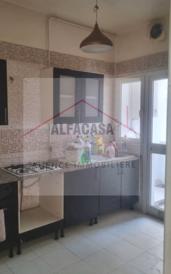 A louer un appartement s2 a cite wahat laouina
