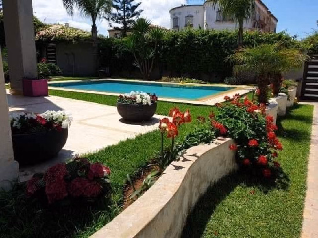 Villa de Luxe Meublée à Louer à Dar Bouazza