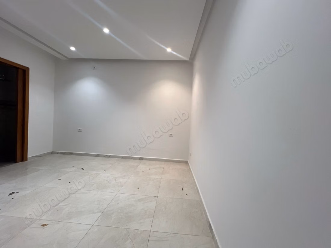 A louer un étage de villa Indépendant S3 Bardo