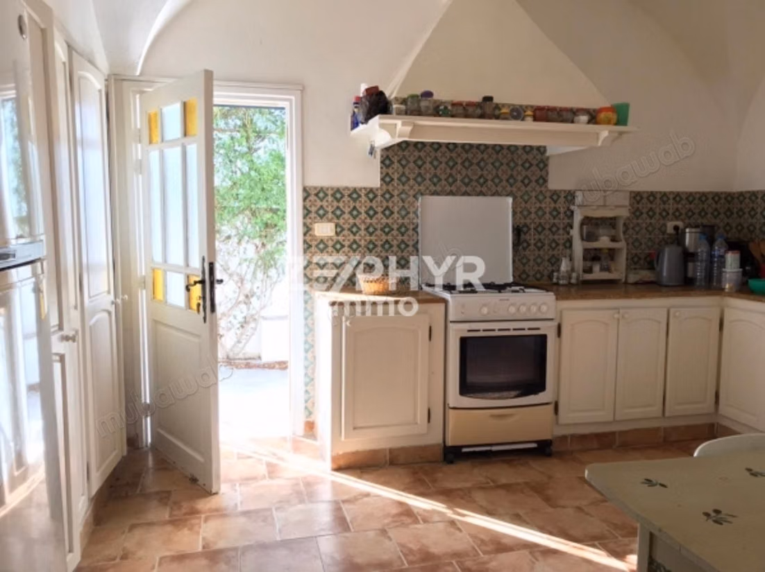 A louer Villa entièrement meublée avec piscine à Hammamet