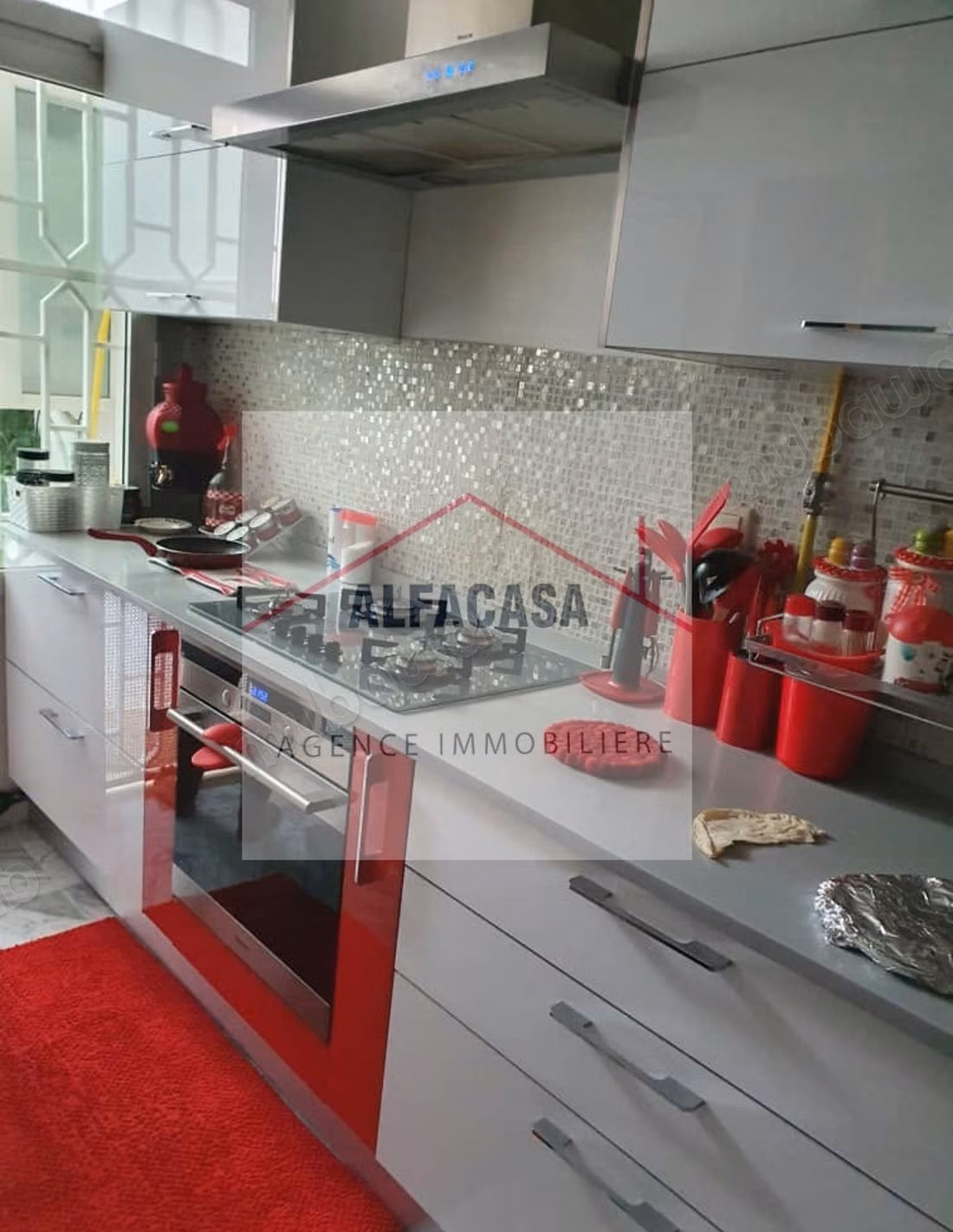 For sale an S4 apartment with garden in Aouina Gardens