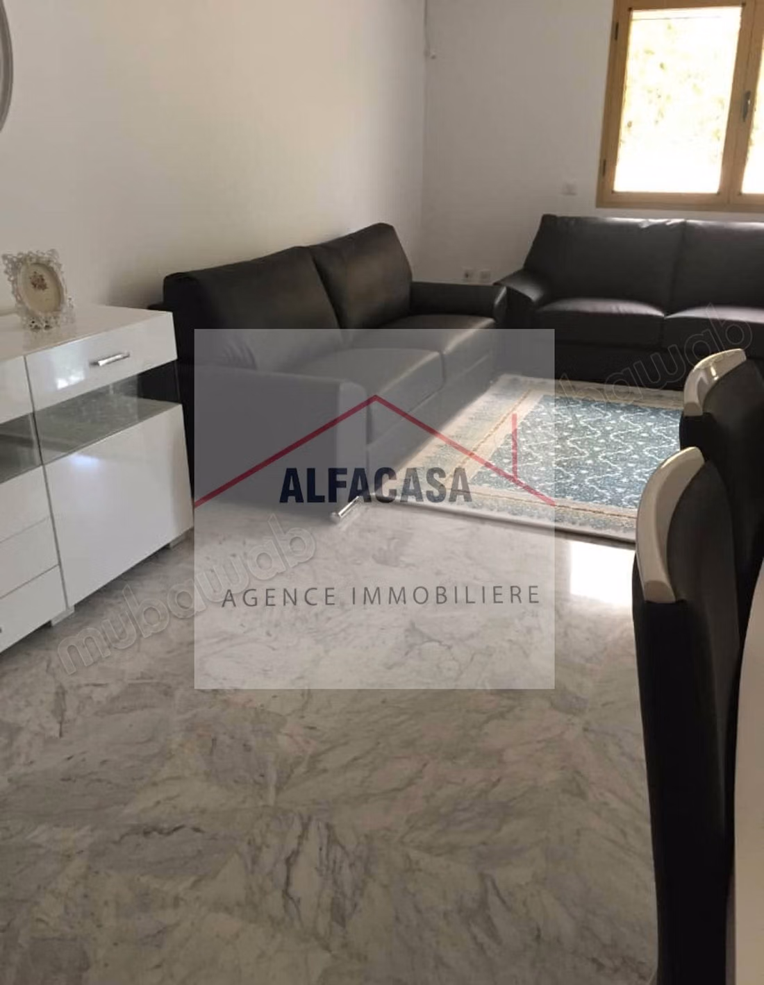 For sale an S4 apartment with garden in Aouina Gardens