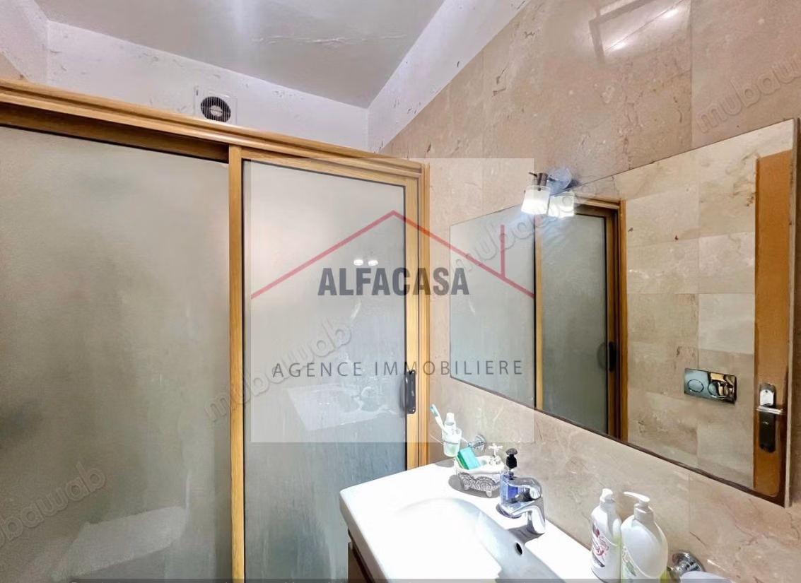 For sale an S4 apartment with garden in Aouina Gardens