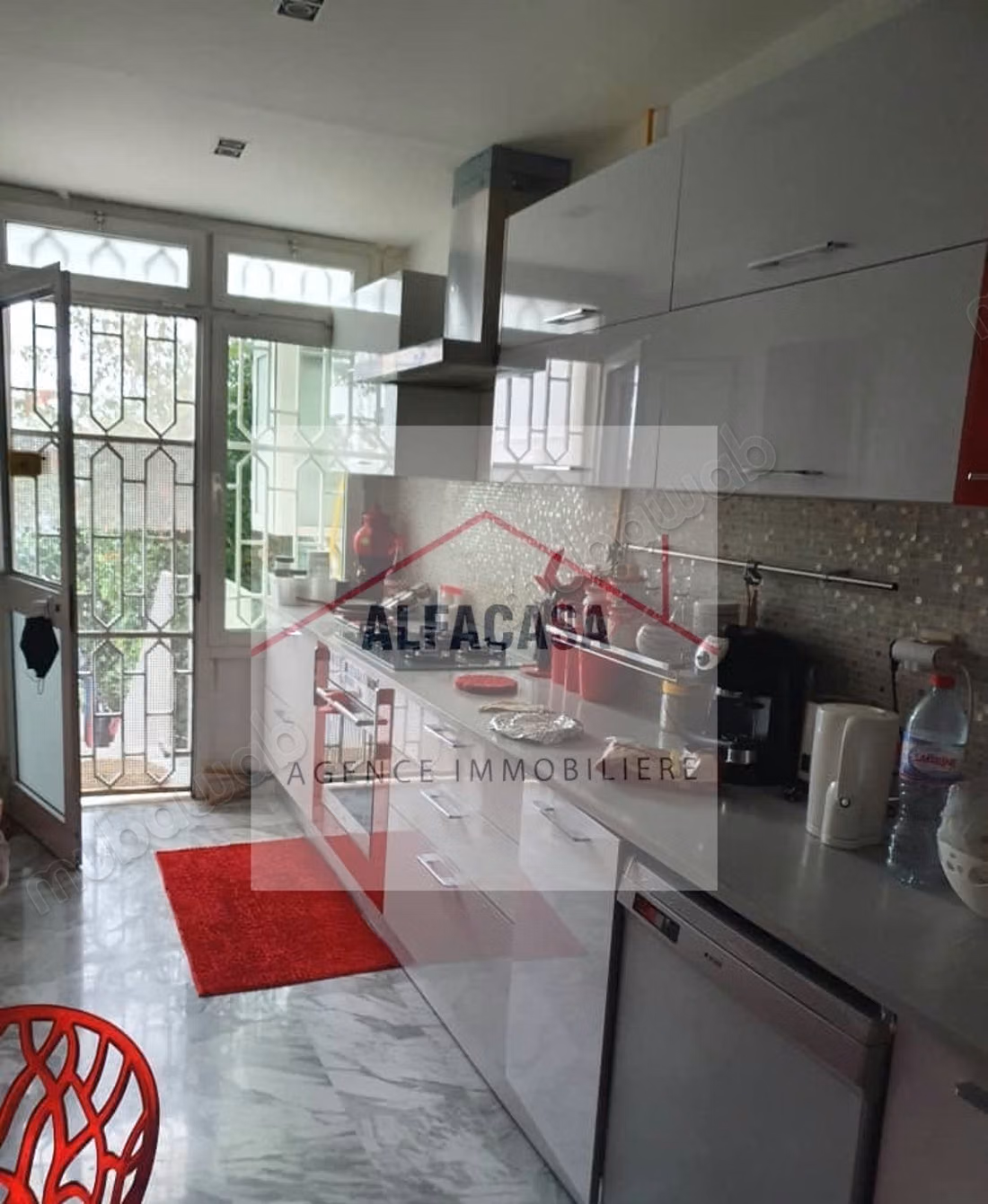 For sale an S4 apartment with garden in Aouina Gardens