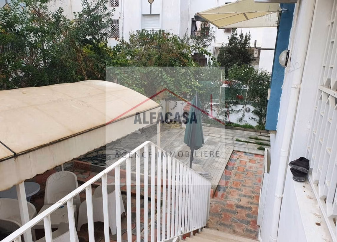 For sale an S4 apartment with garden in Aouina Gardens