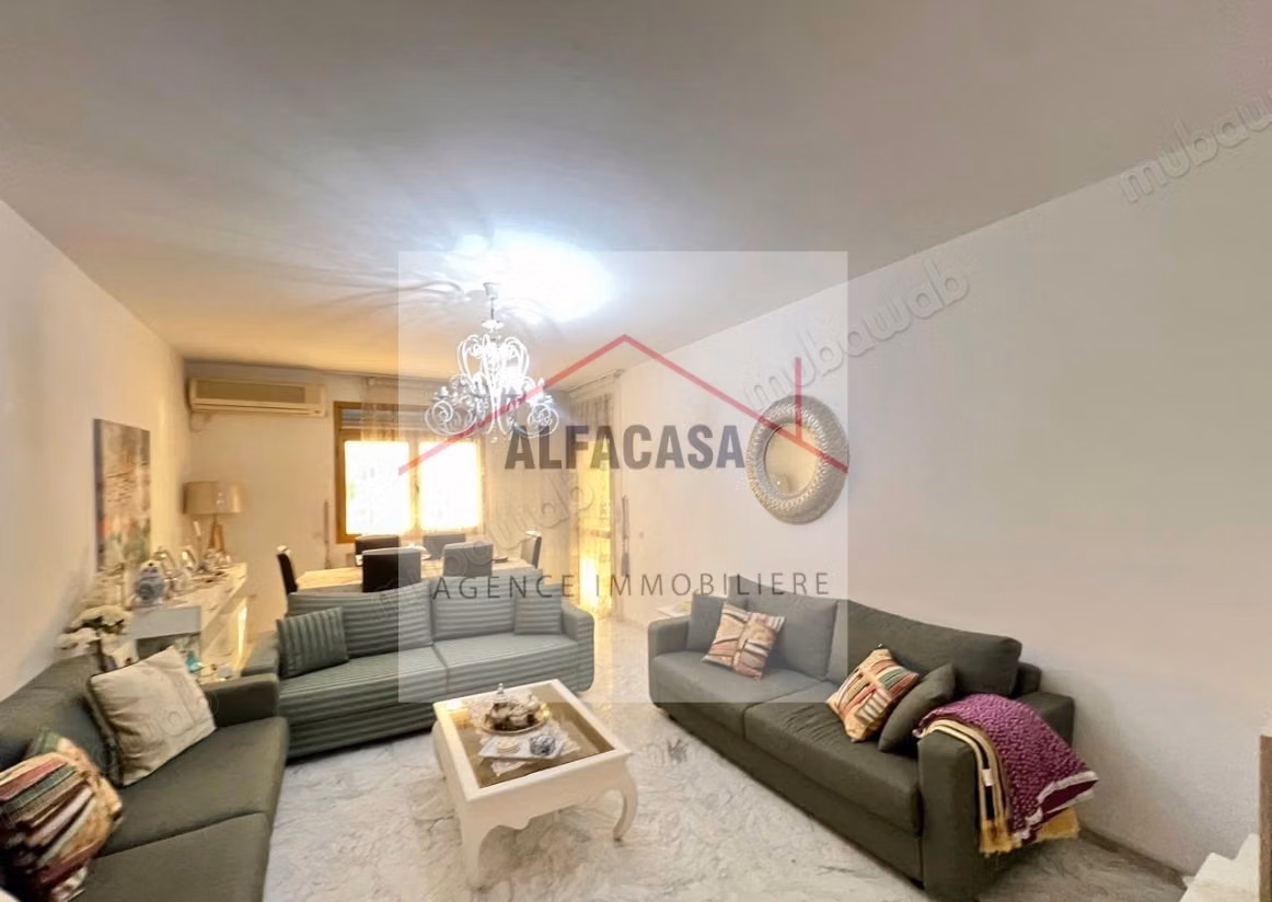 For sale an S4 apartment with garden in Aouina Gardens