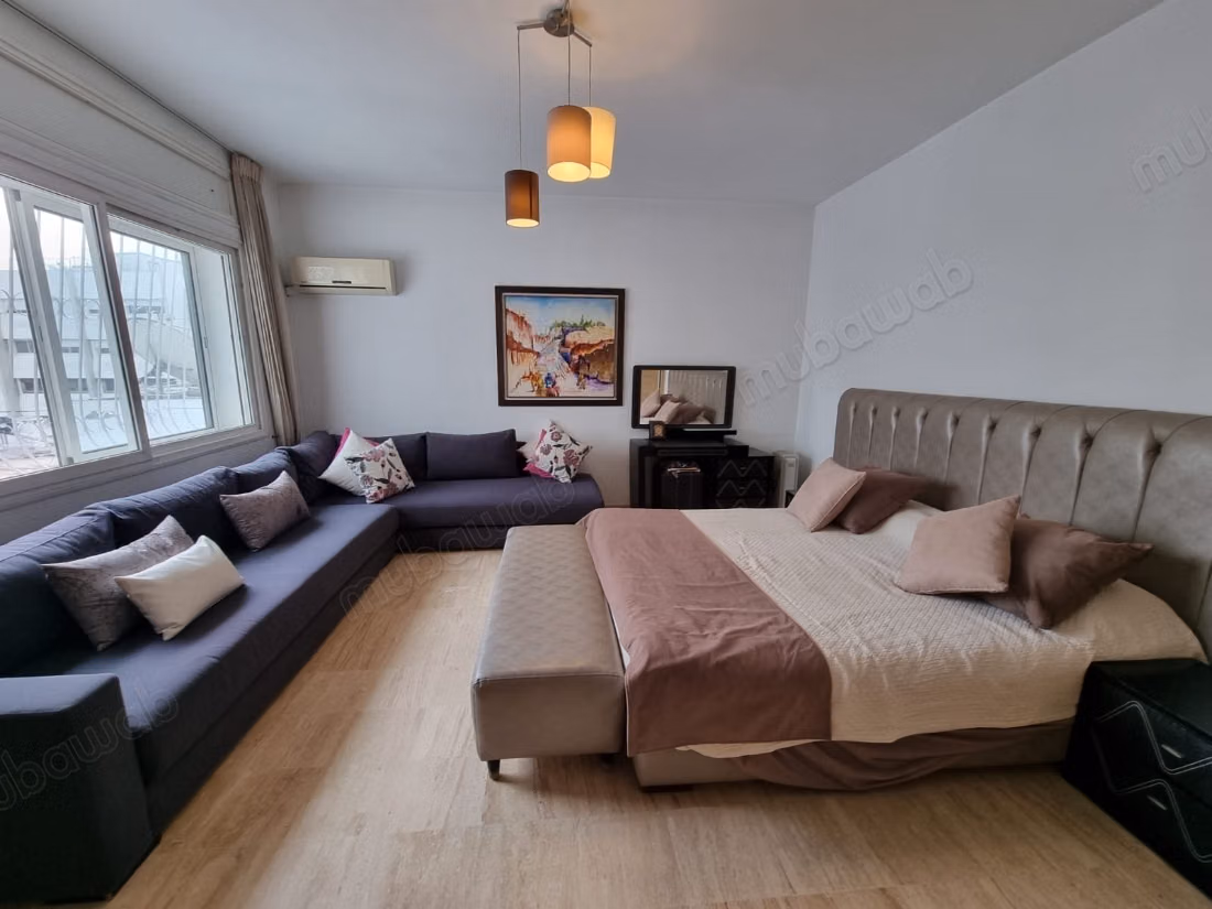 Appartement en location à Gauthier. Superficie 170 m². Parking et terrasse