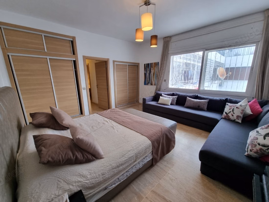 Appartement en location à Gauthier. Superficie 170 m². Parking et terrasse